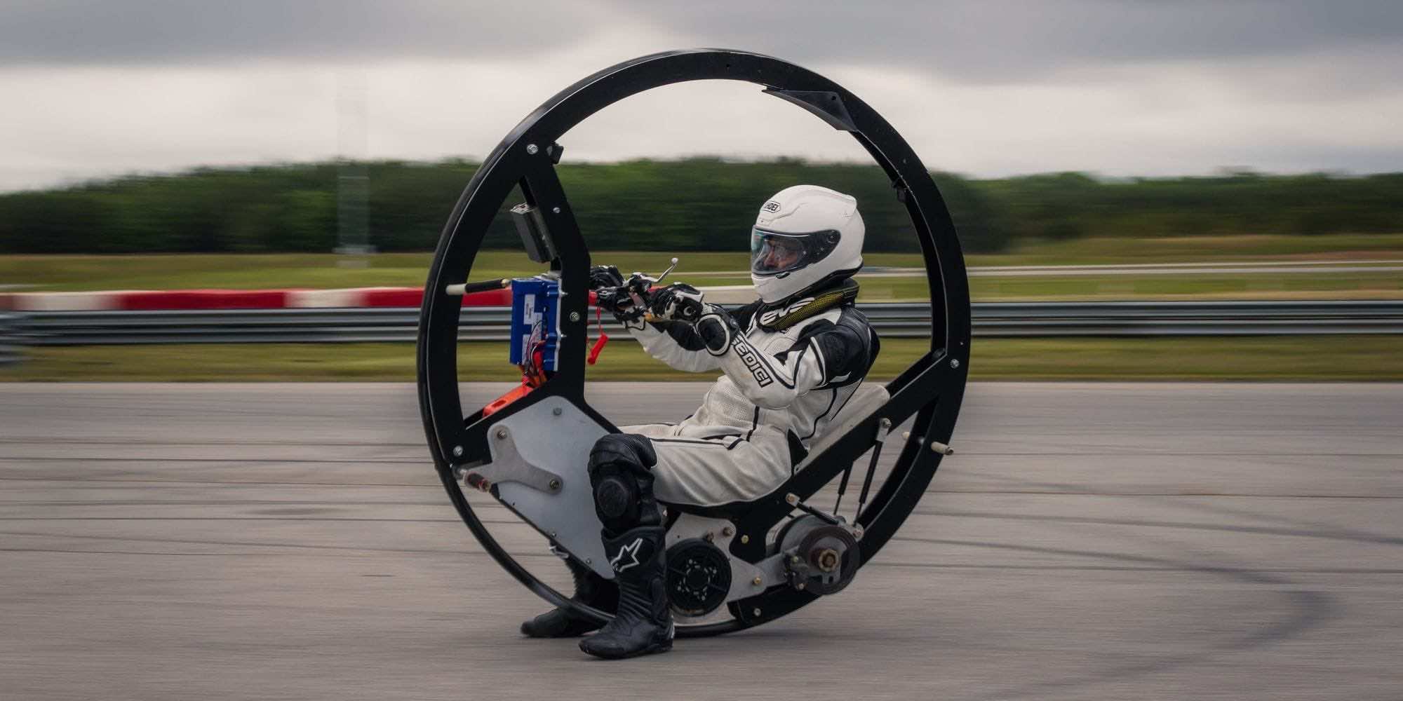 Το ηλεκτρικό μονόκυκλο Monowheel