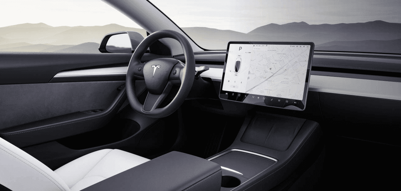 Τιμόνι και ταμπλό αυτοκινήτου Tesla 