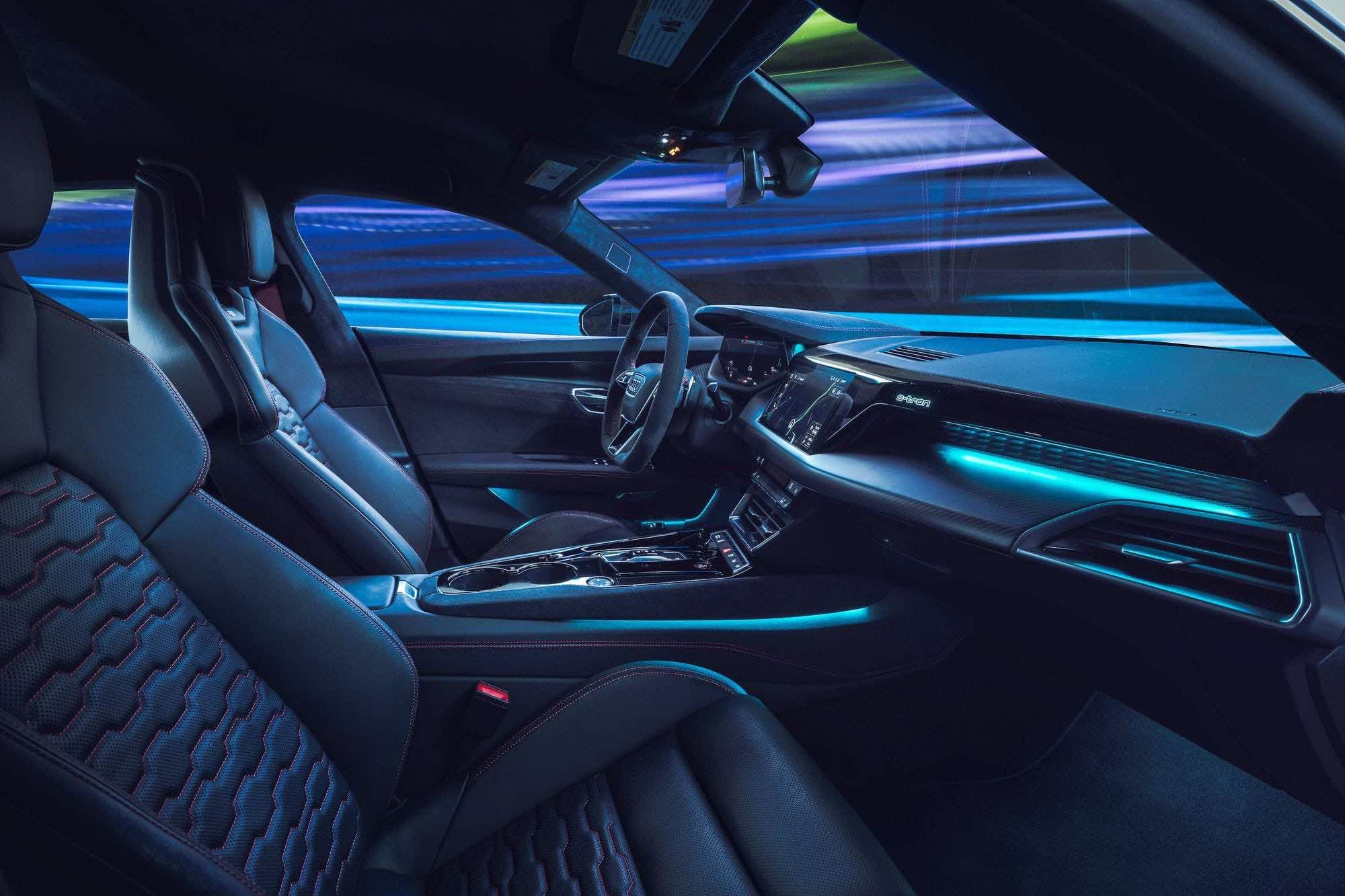 φωτογραφία του εσωτερικού του Audi RS E-tron GΤ 