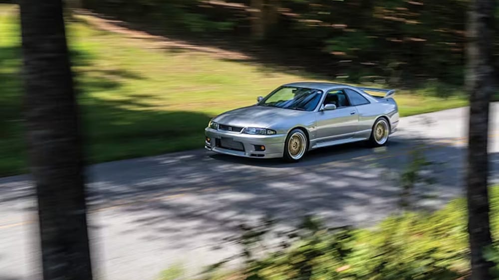  Nissan Skyline GT R σε δρόμο εν κινήσει