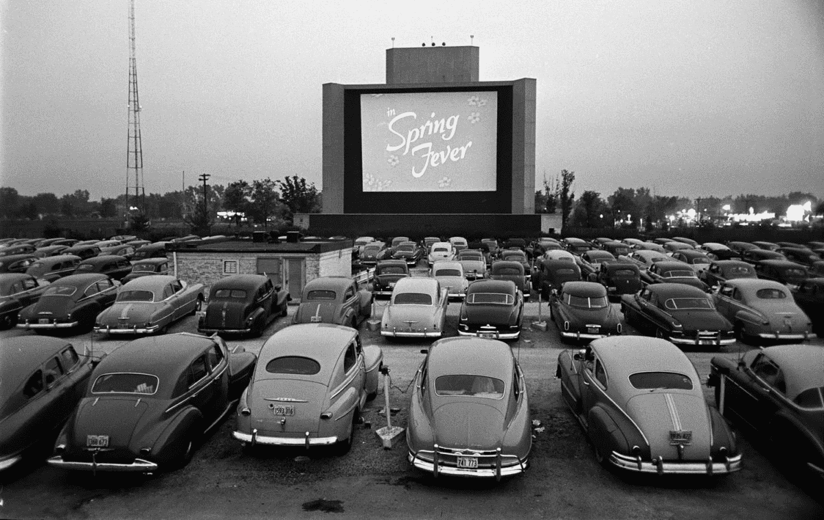 Τα drive-in cinemas επιστρέφουν, και η αρχή γίνεται στον Λυκαβηττό!