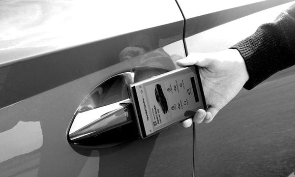 Apple Car Key, και ουπς! τα κλειδιά των αυτοκινήτων δίνουν τη θέση τους στα iPhones